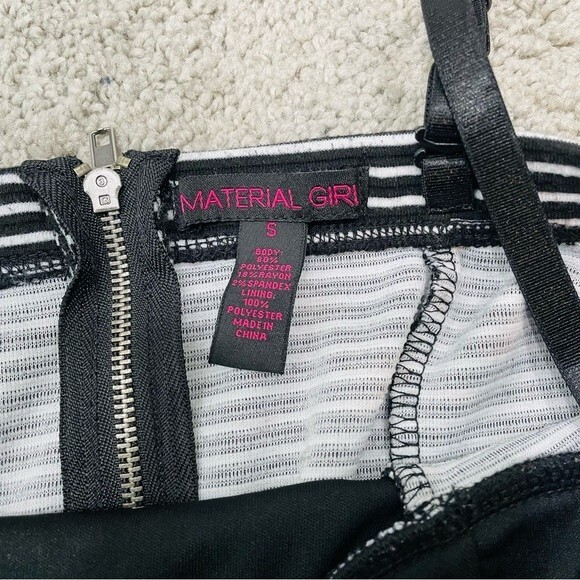 Material Girl Black And White Striped Corset Peplum  Top Size S - Picture 6 of 8